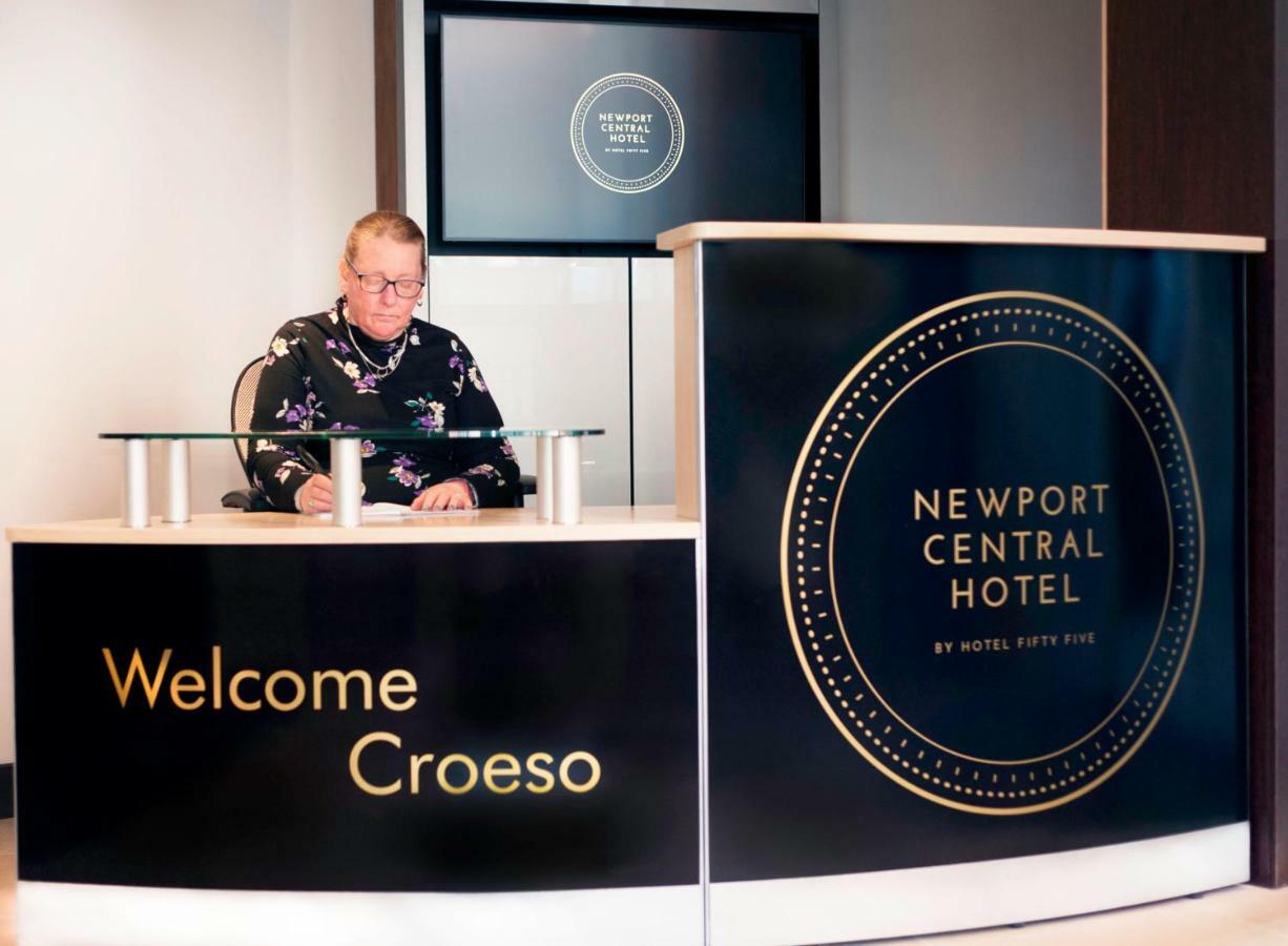 Newport Central Hotel Bagian luar foto